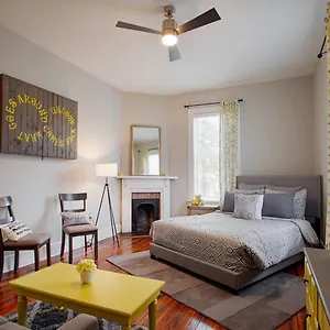 414b Waldburg St - 2 Bedroom Oasis Near Forsyth Park Apartment Savannah