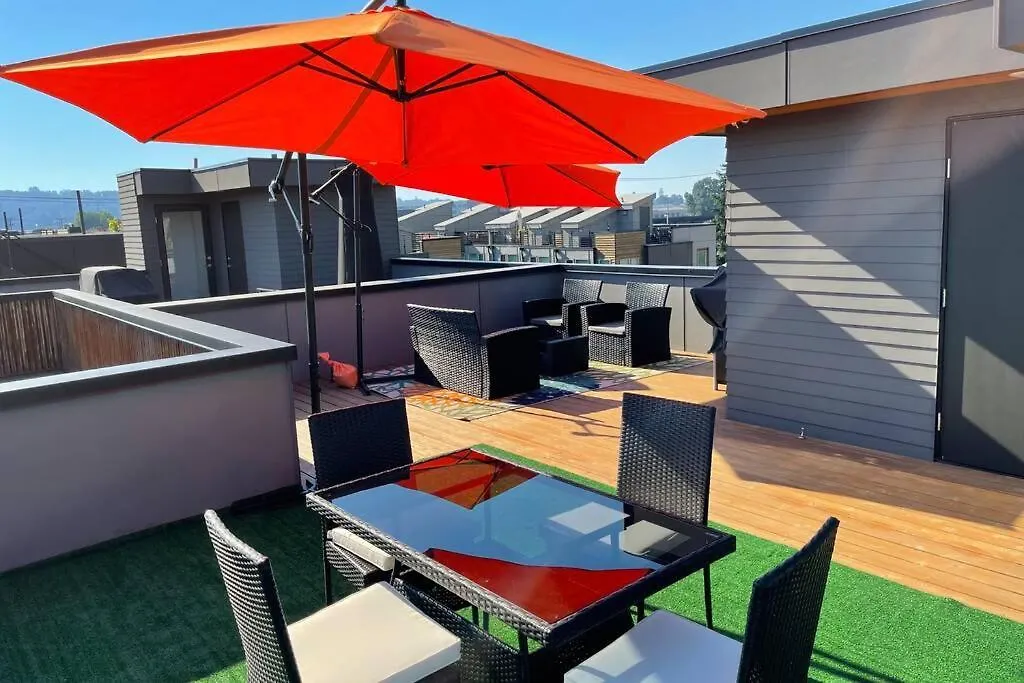 Cheerful New Modern Townhome Close To Downtown Seattle 0*,