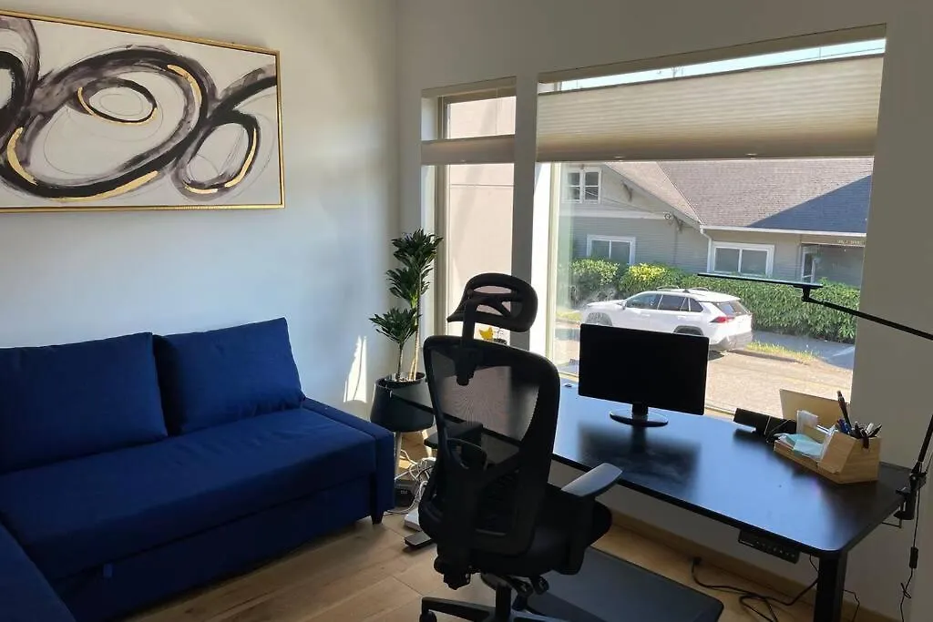 Apartment Cheerful New Modern Townhome Close To Downtown Seattle United States